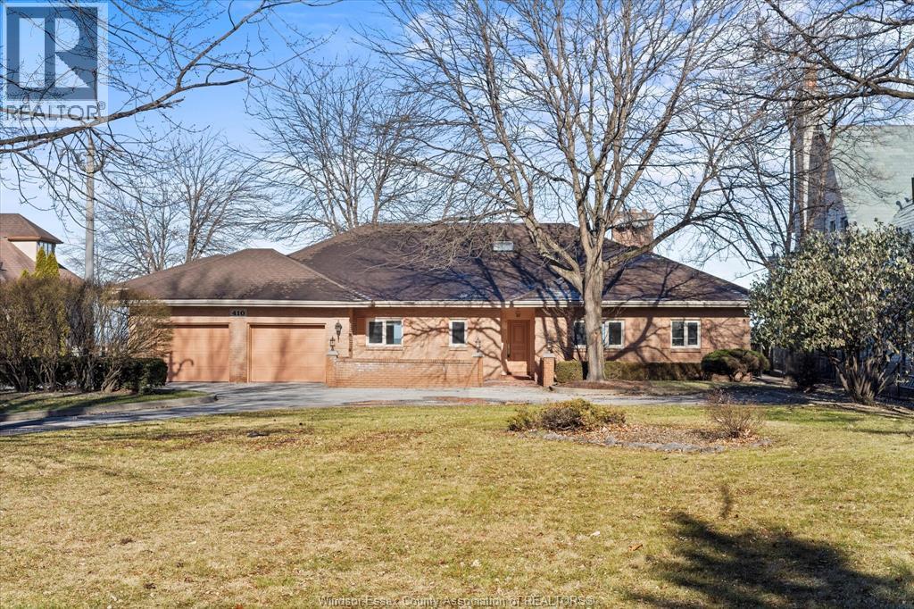 410 RUSSELL WOODS ROAD