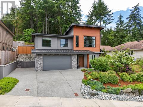 6312 Highwood Dr Duncan BC V9L0H5