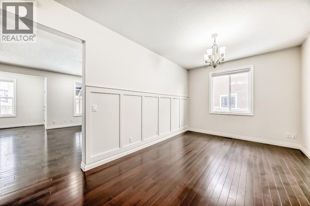 76 SADDLELAKE GREEN  NE