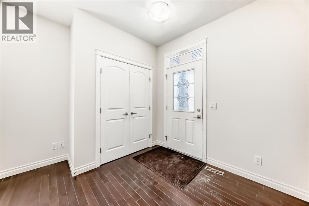 76 SADDLELAKE GREEN  NE