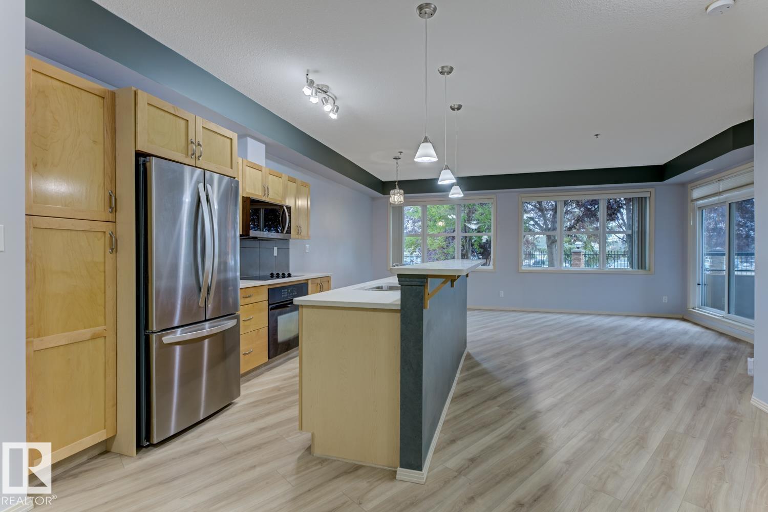 #102 4835 104A ST NW