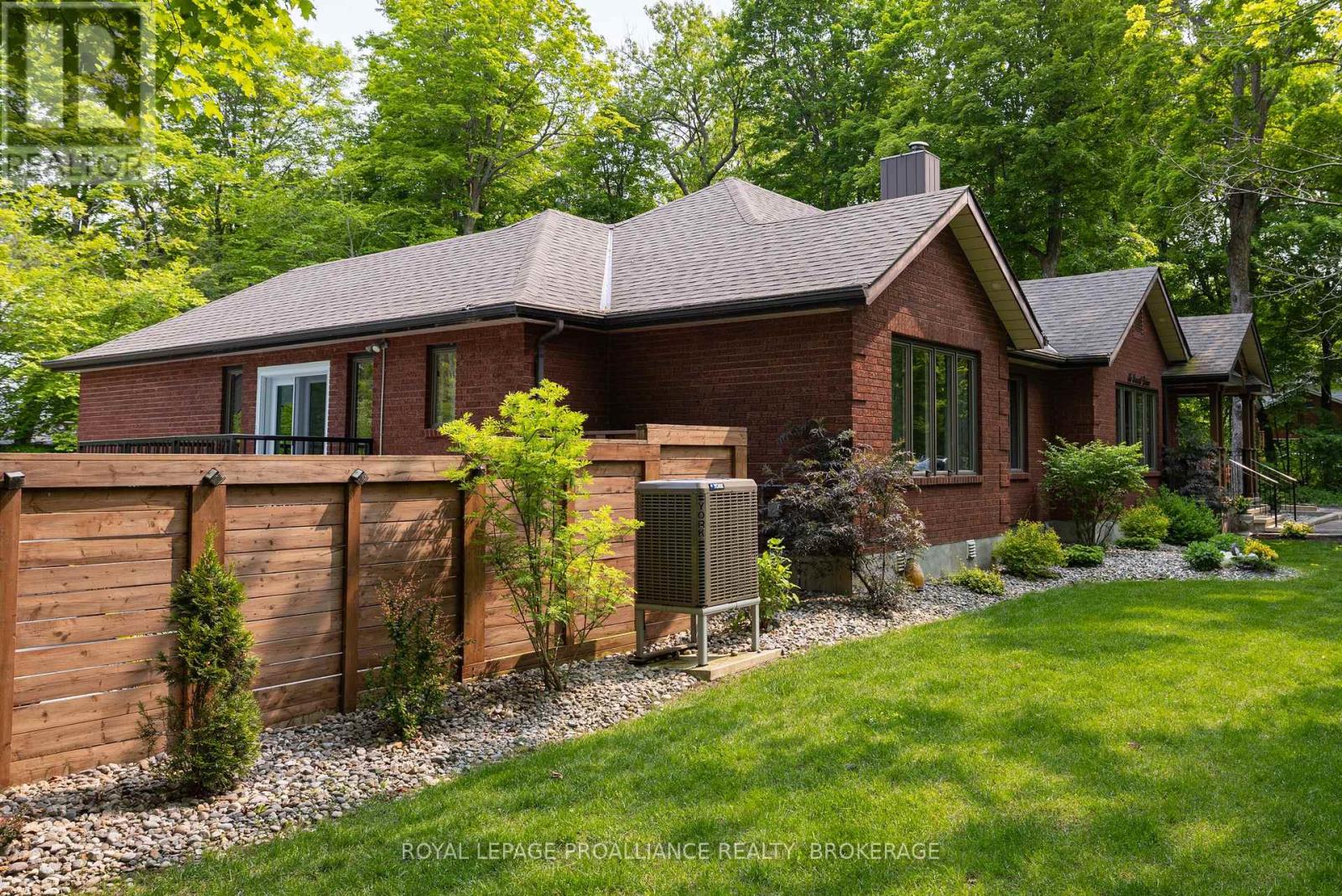15 FOREST DRIVE