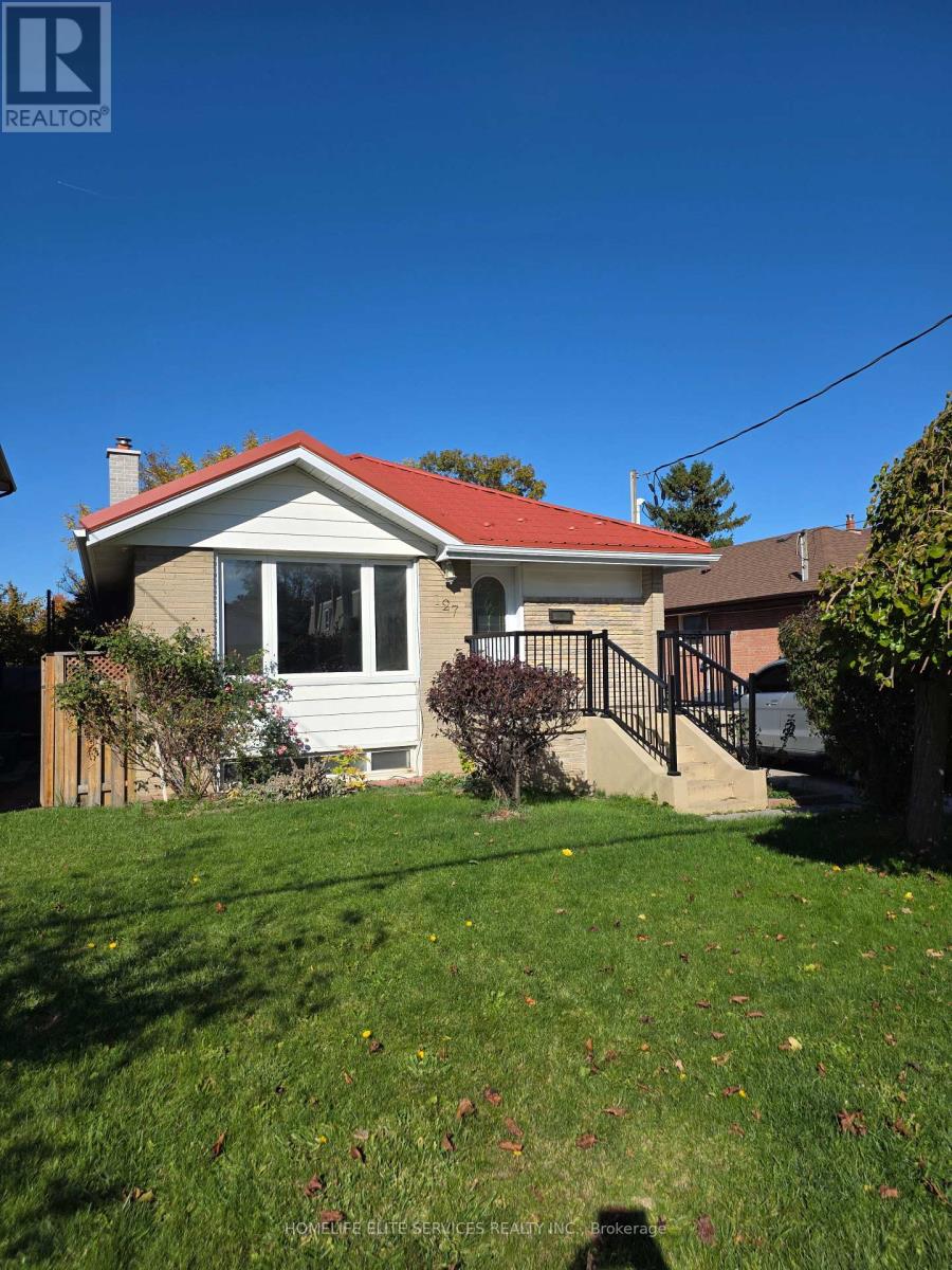 127 BUDEA CRESCENT