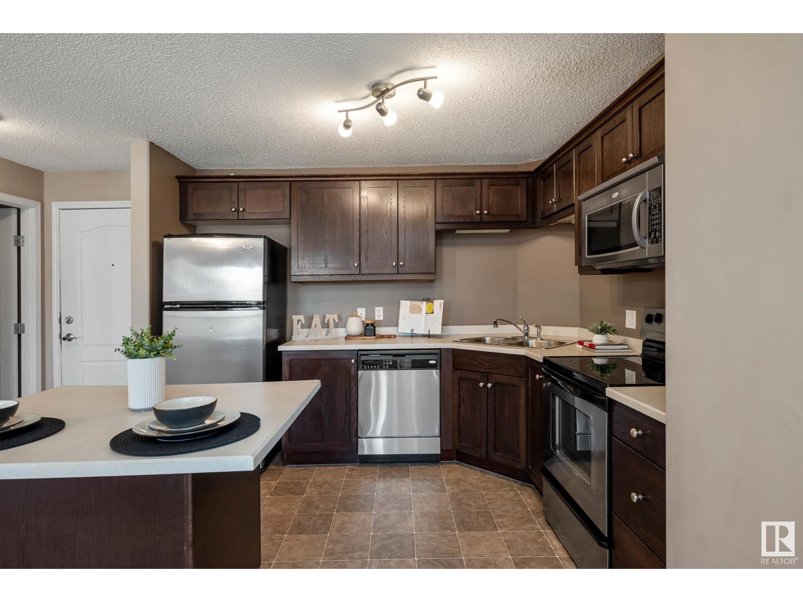 #6325 7331 SOUTH TERWILLEGAR DR NW