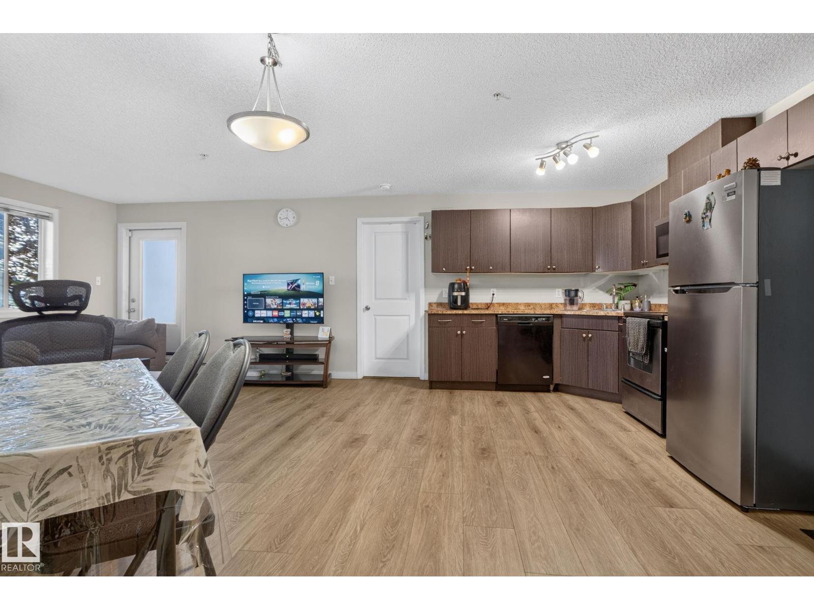 #140 301 CLAREVIEW STATION DR NW