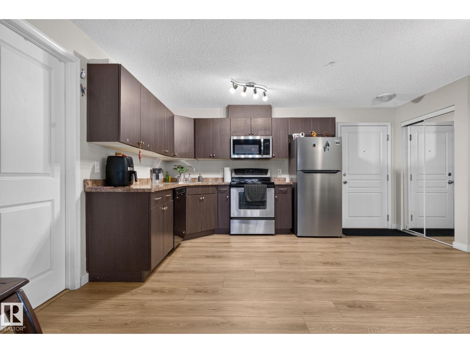 #140 301 CLAREVIEW STATION DR NW