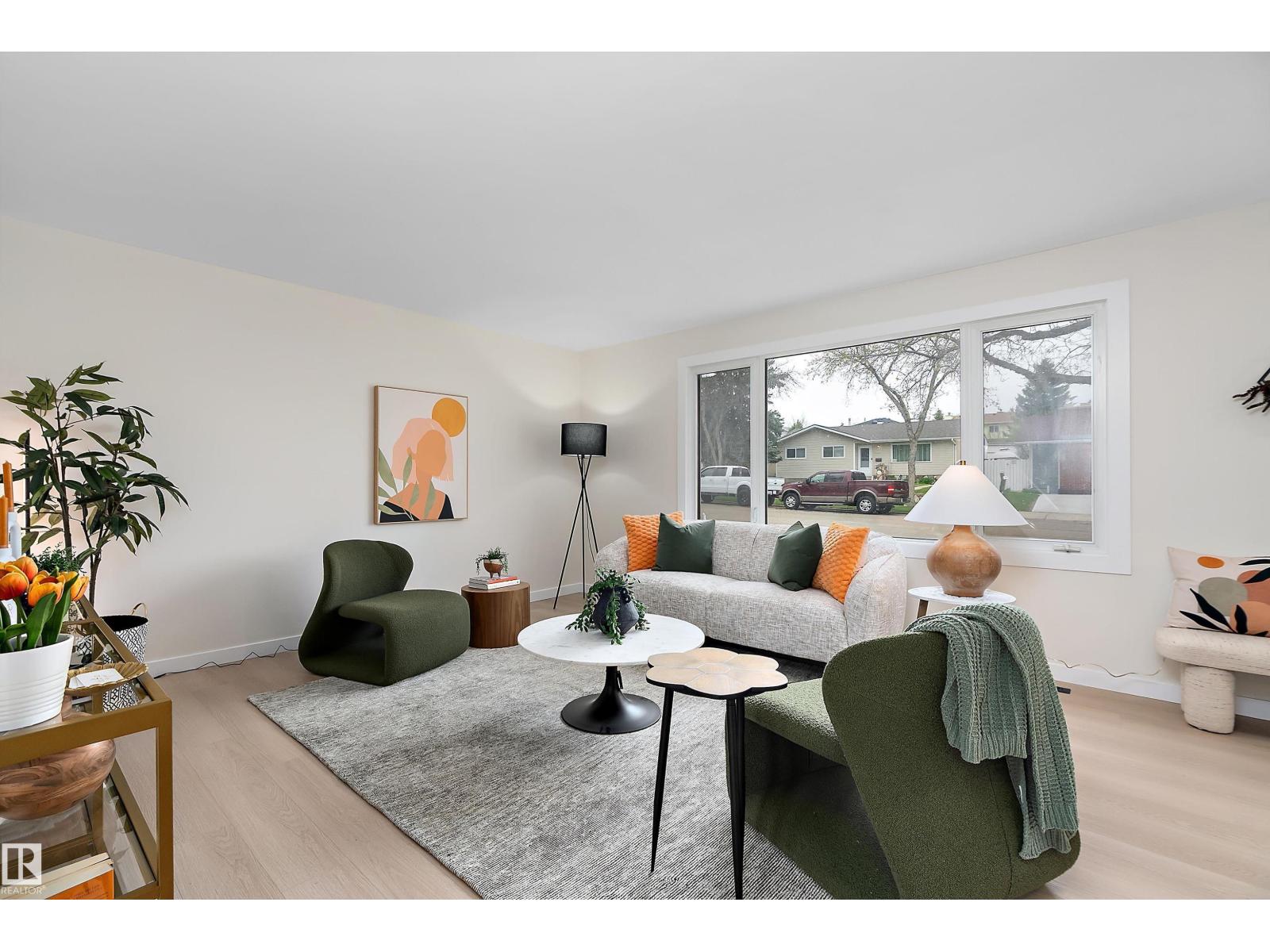 6411 152A AV NW