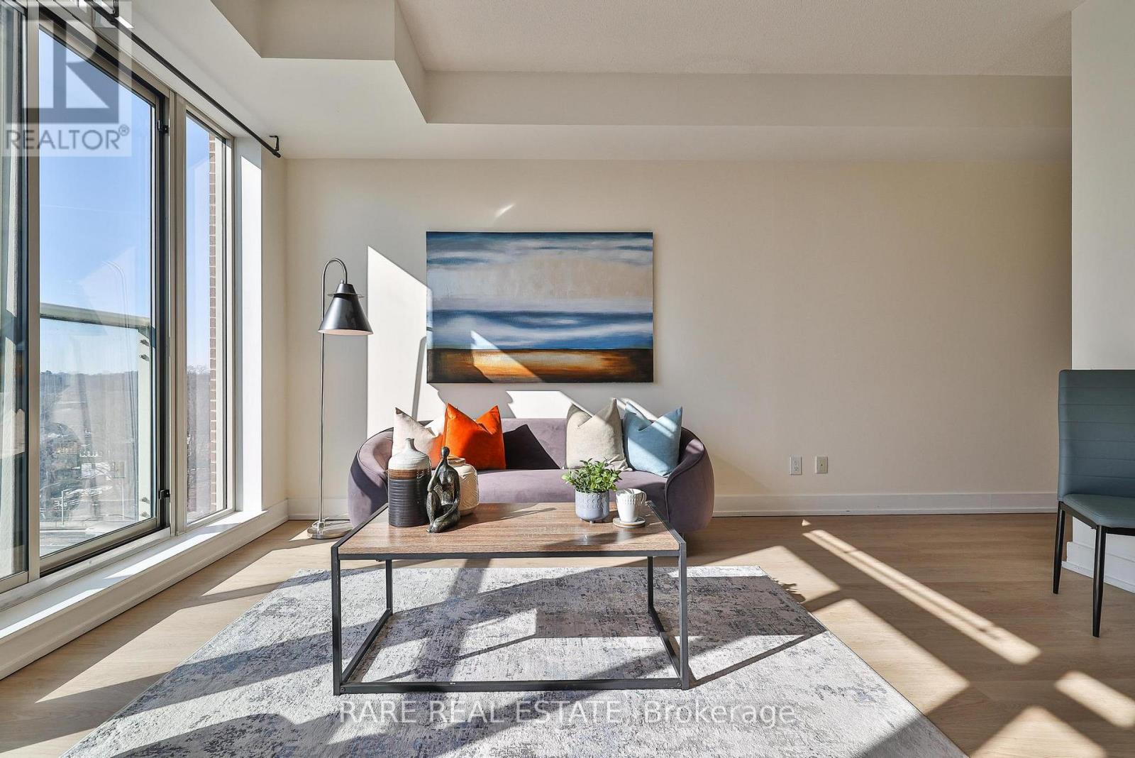 607 - 1638 BLOOR STREET W