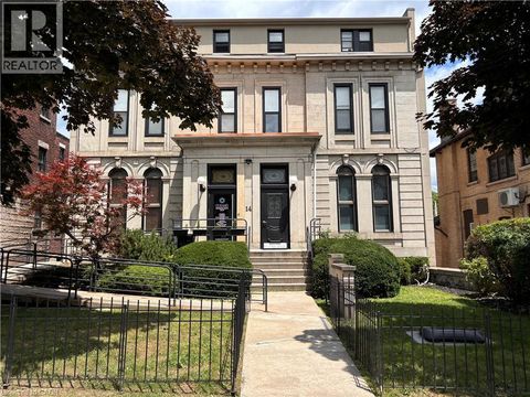 14 DUKE Street Hamilton ON L8P1X1