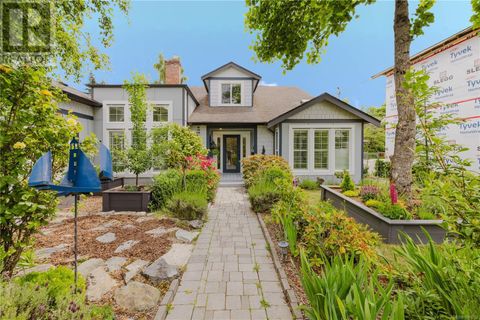 3931 Scolton Rd Saanich BC V8N4E1