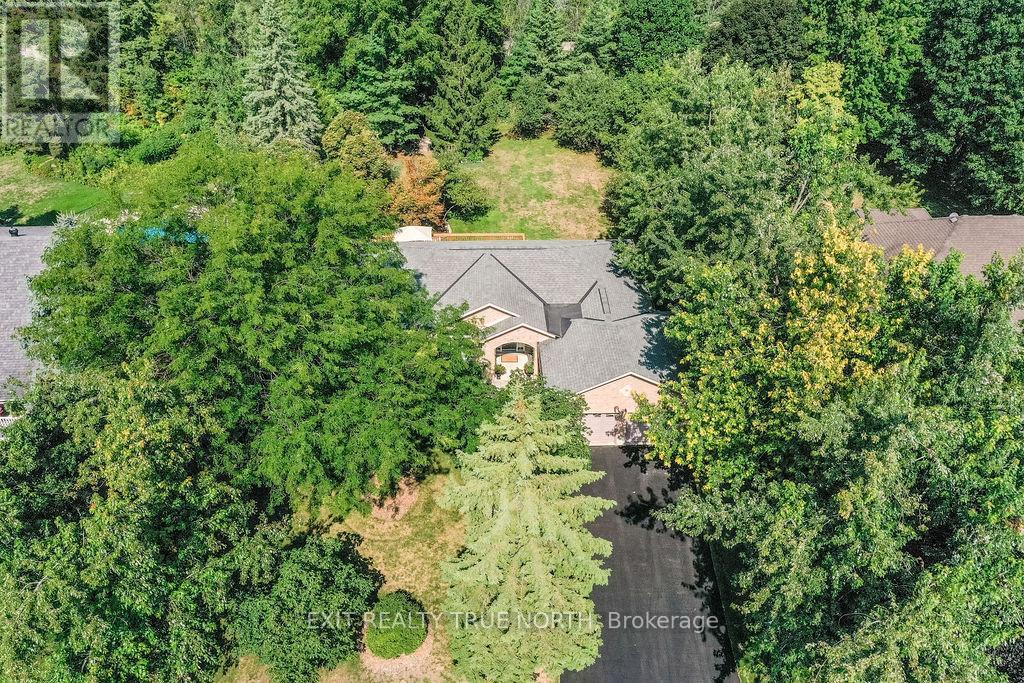 28 NICHOLSON CRESCENT