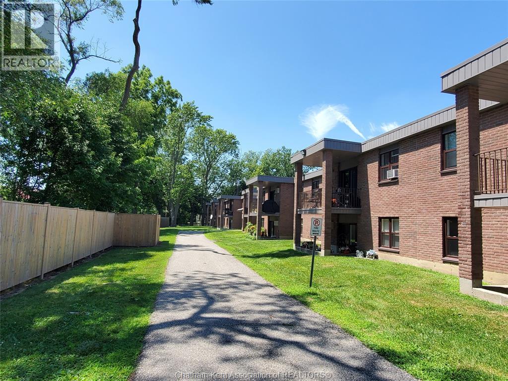 12 Montgomery DRIVE Unit# C103