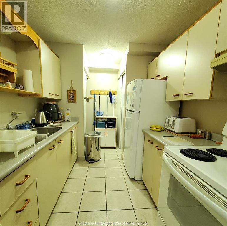 12 Montgomery DRIVE Unit# C103