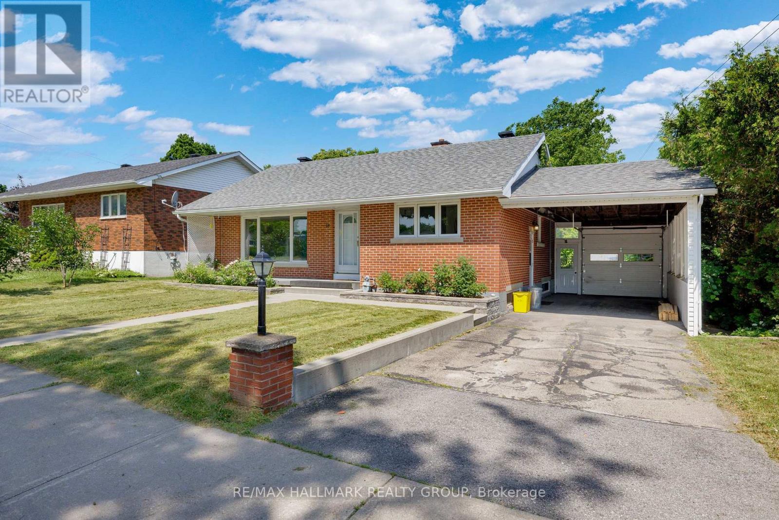 66 BROADVIEW AVENUE E