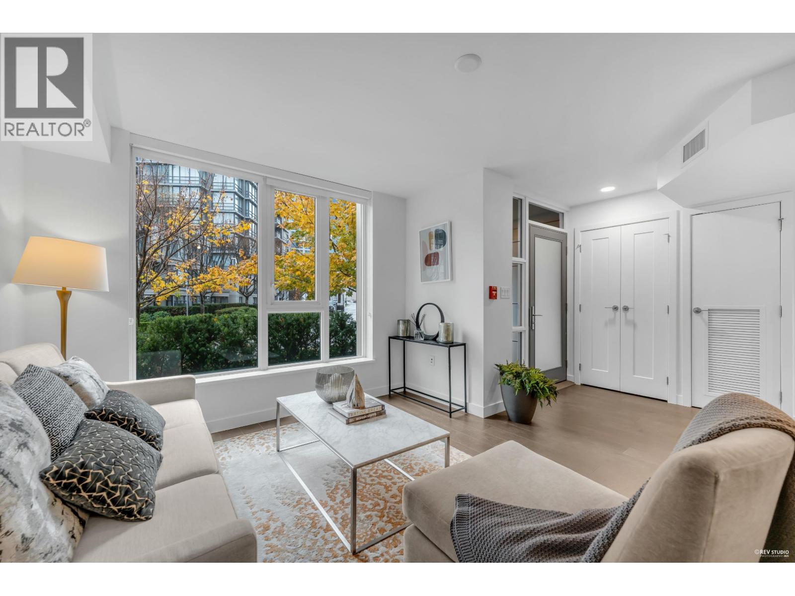 TH1 3280 CORVETTE WAY