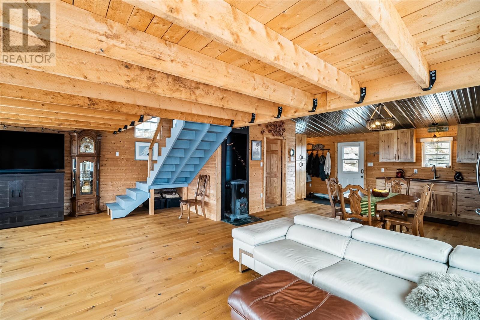 3 Coles Point