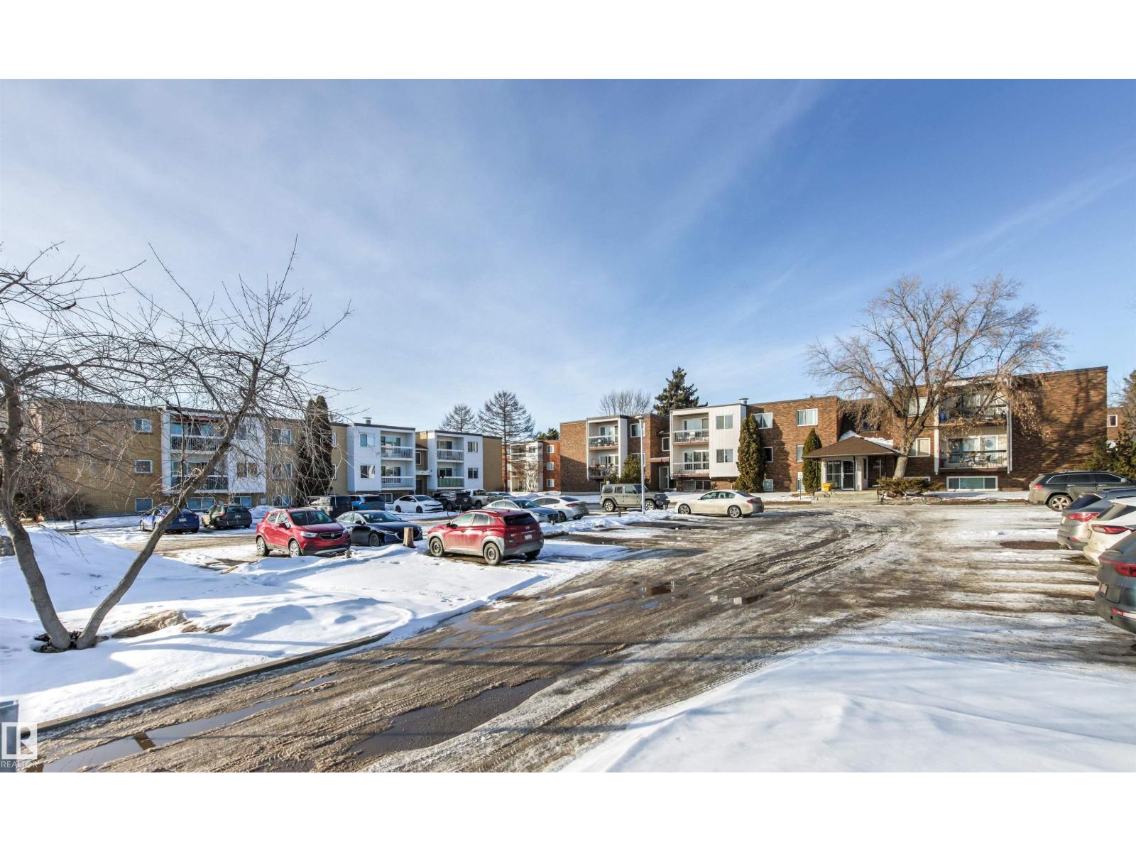 #304 11420 40 AV NW NW