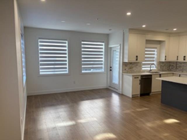 24 32970 TUNBRIDGE AVENUE