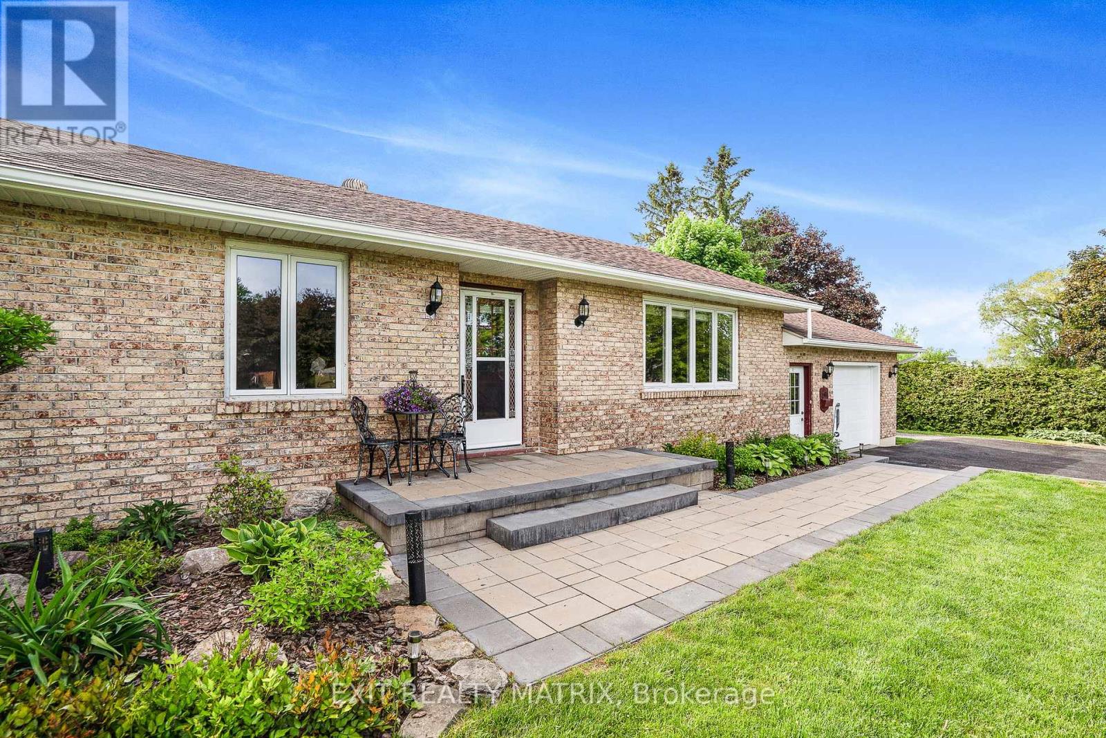 40 LAVAL PLACE