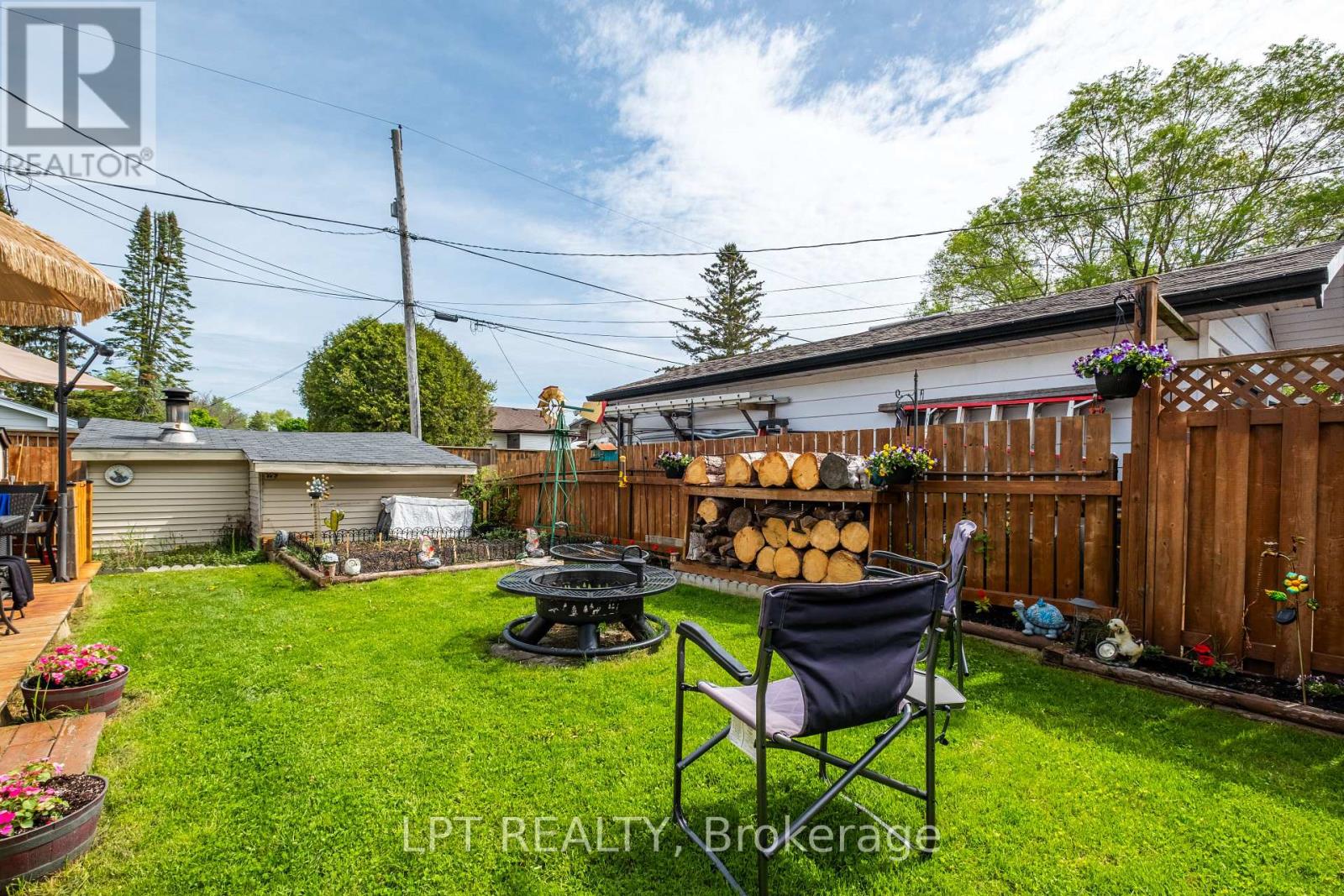3 DEERFIELD STREET