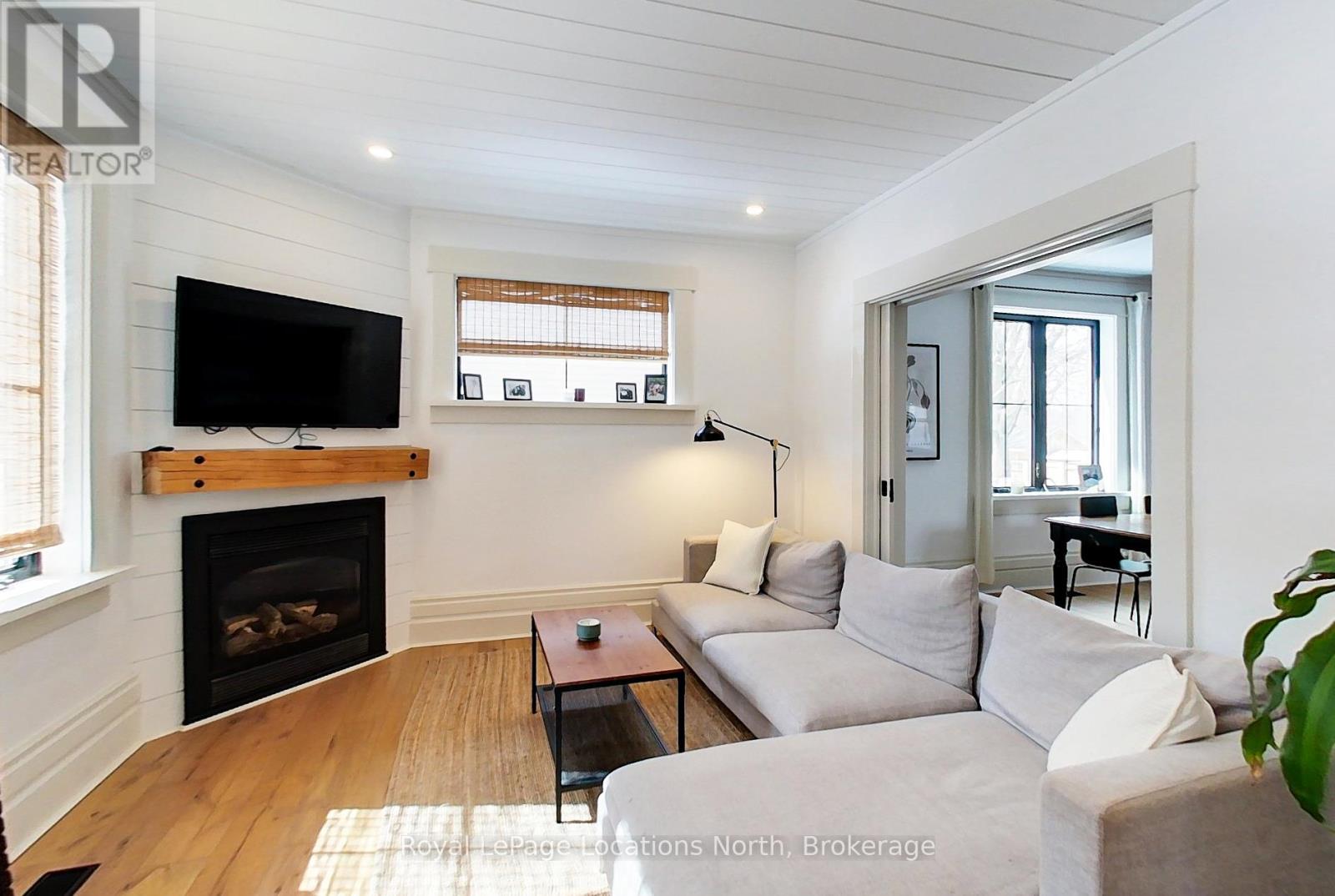 24 MARSHALL STREET W