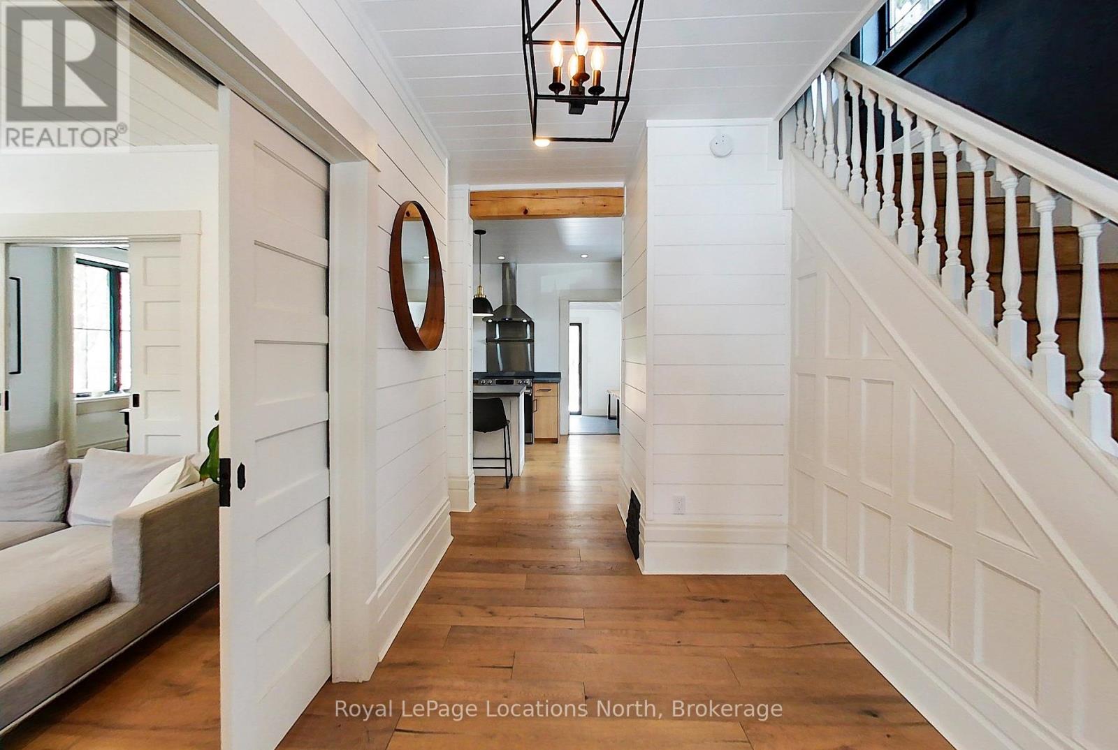 24 MARSHALL STREET W