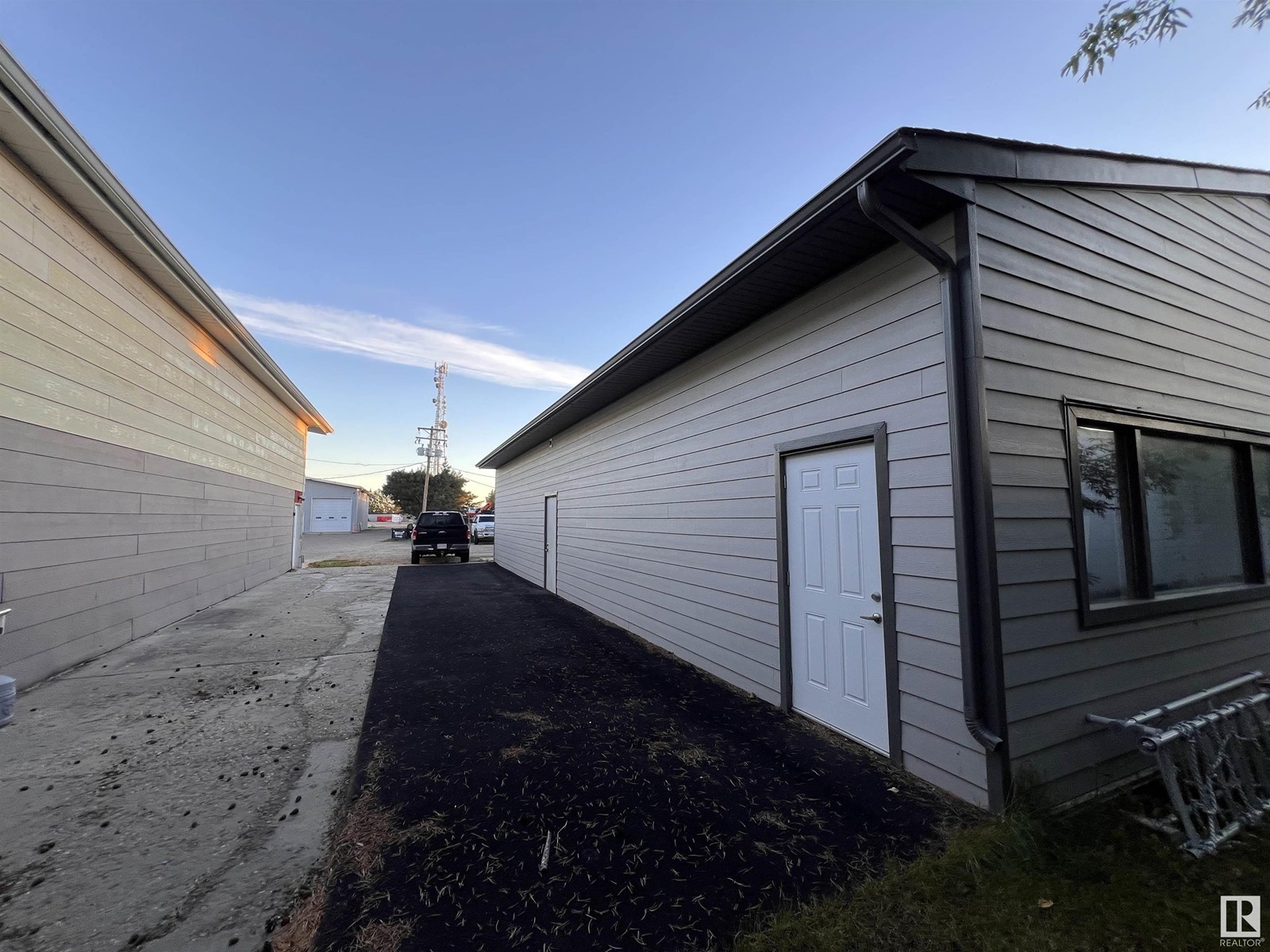 70 OSWALD DR