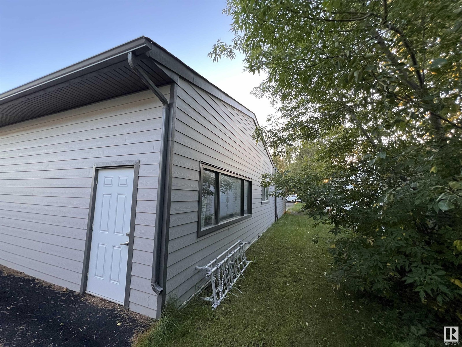 70 OSWALD DR