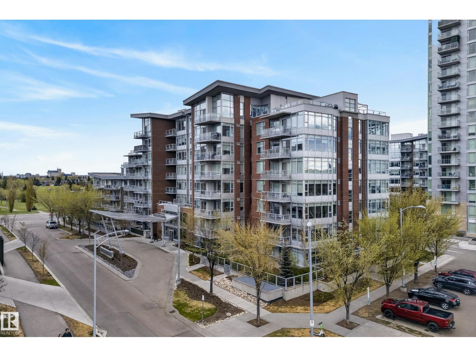 #808 2612 109 ST NW
