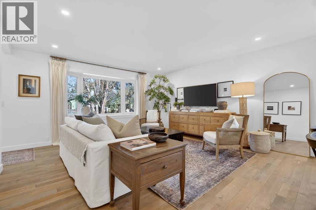 407 Brookmere Crescent SW