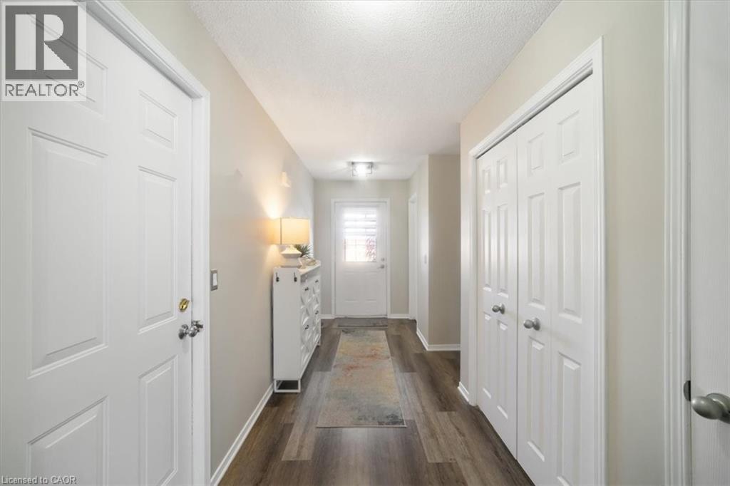 25 MEADOWVALE Drive Unit# 3