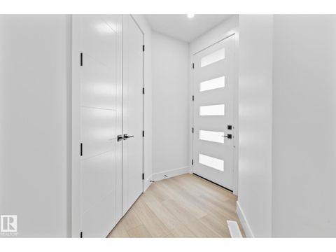 26 BLACKBIRD BN Fort Saskatchewan AB T8L0G6