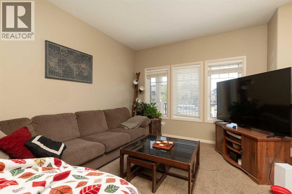 87 Keystone Terrace W