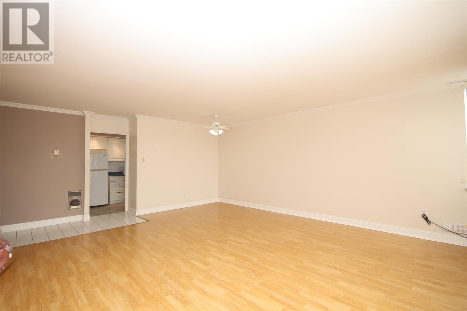 7 Tiffany Lane Unit#105