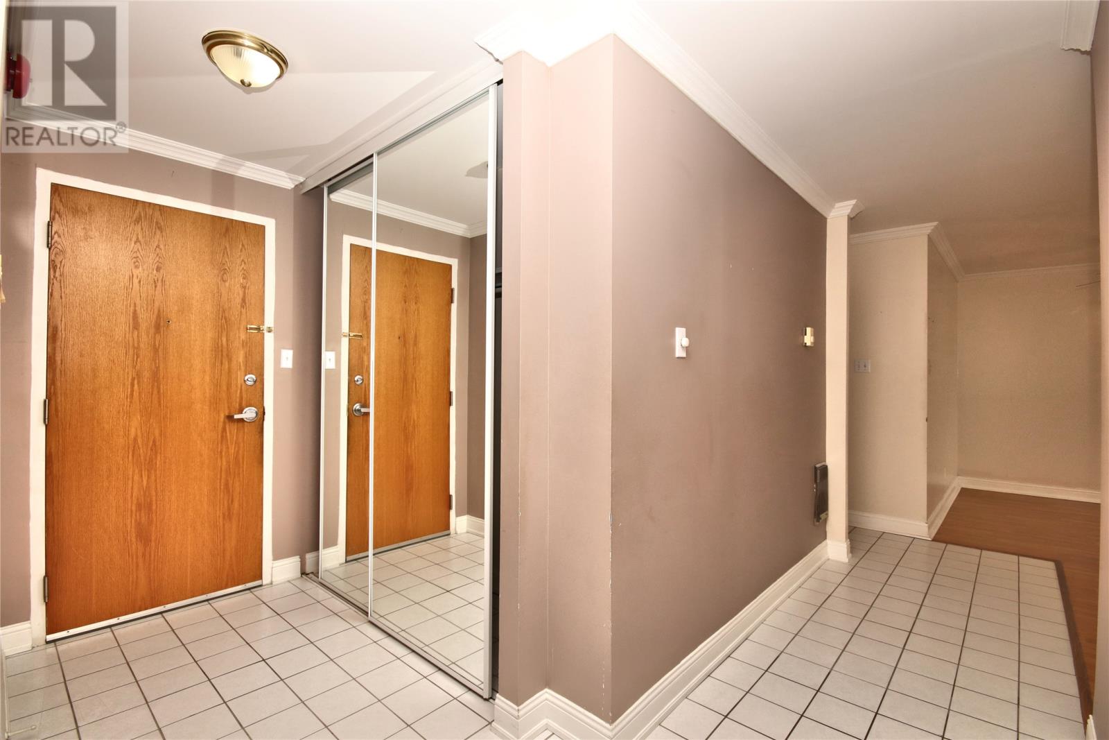 7 Tiffany Lane Unit#105