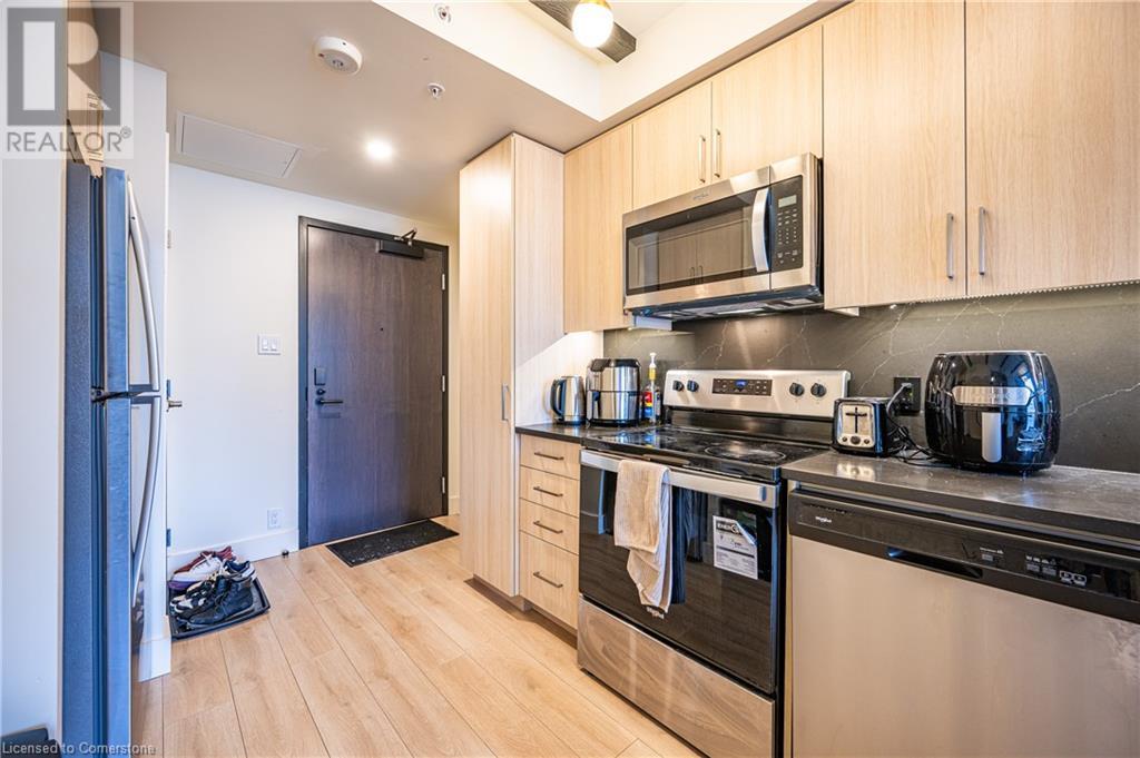 145 COLUMBIA Street W Unit# 836