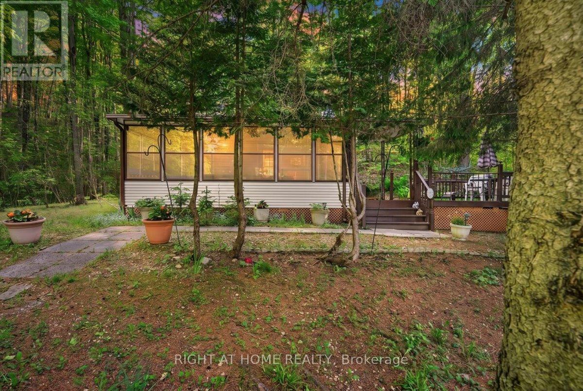 201 - 142571 35 ROAD