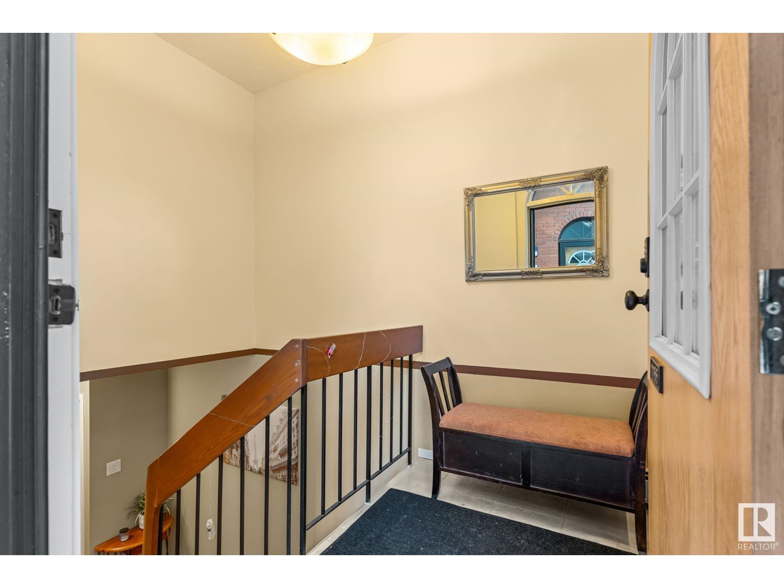 11166 83 AV NW NW