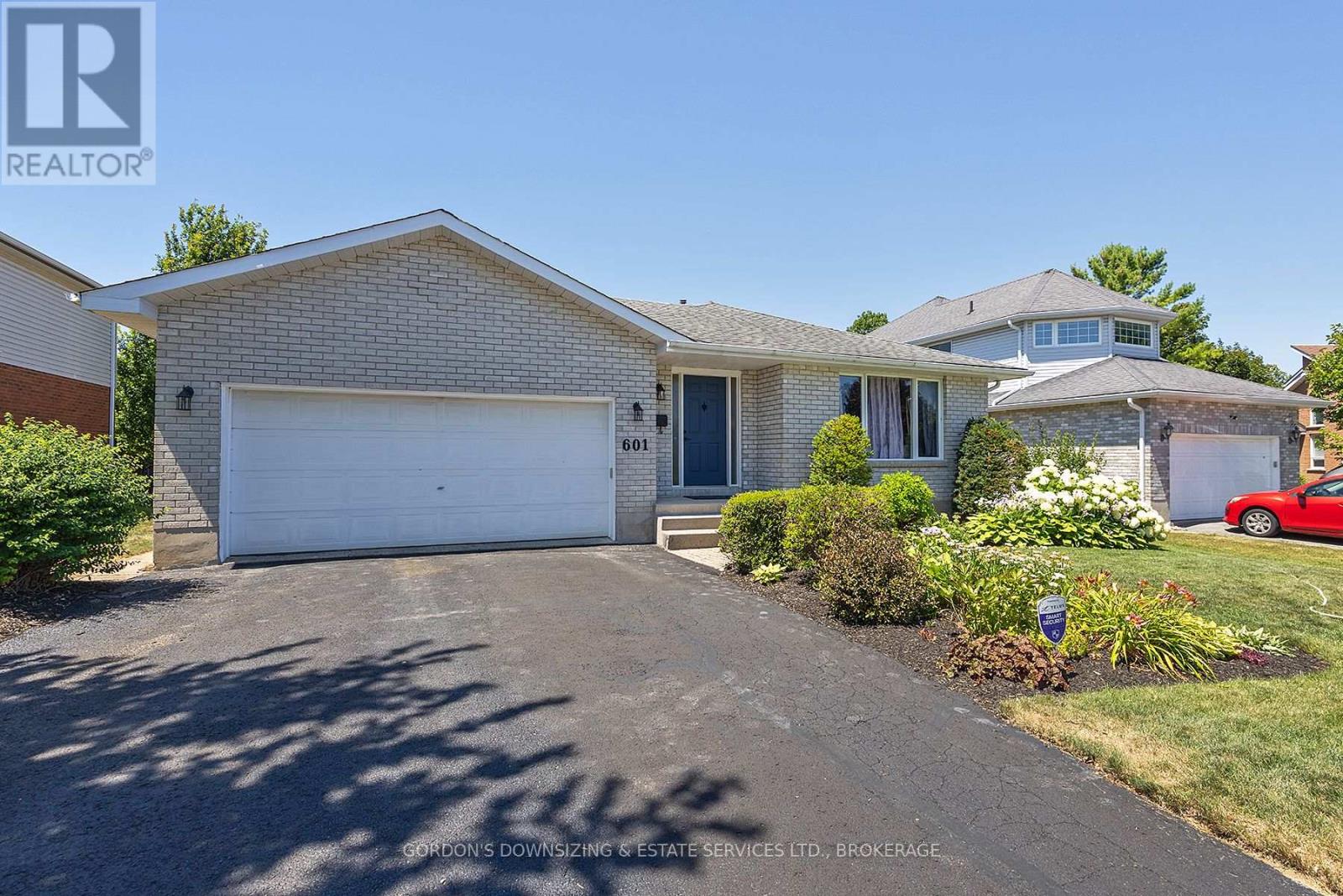 601 FERNMOOR DRIVE