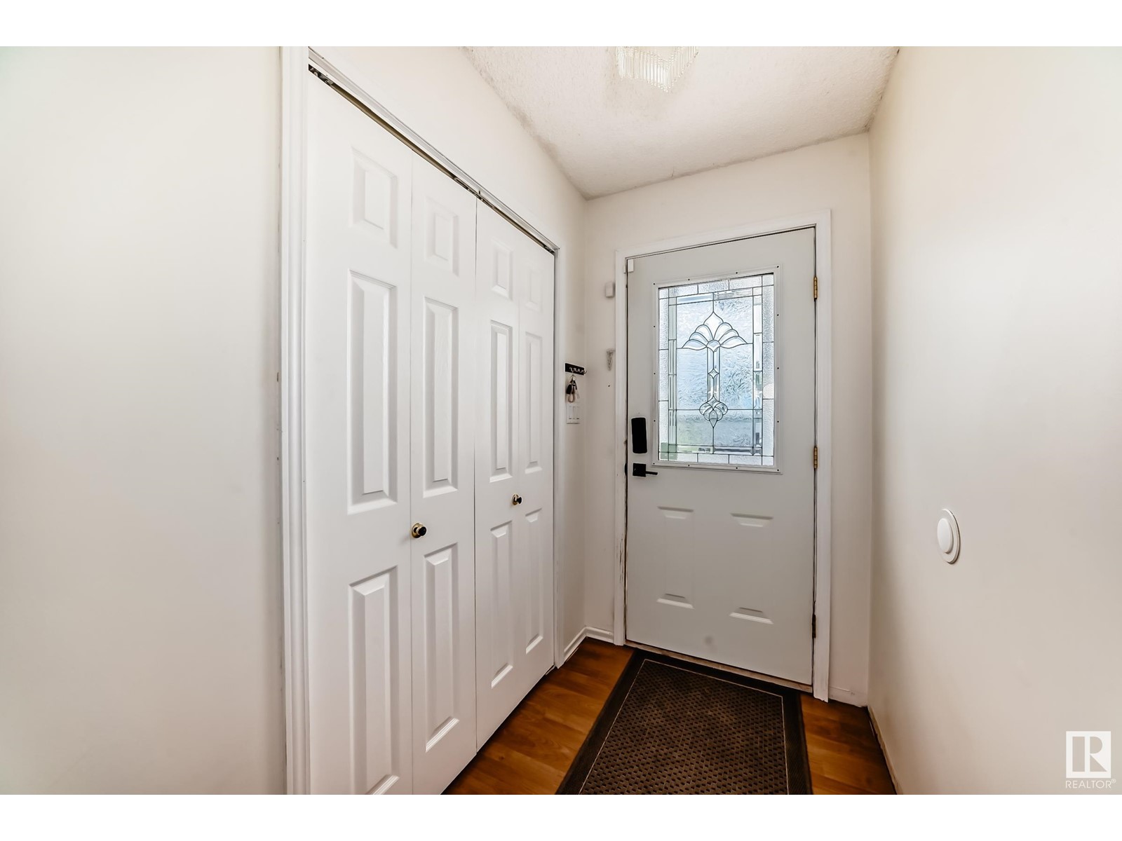 13823 23 ST NW