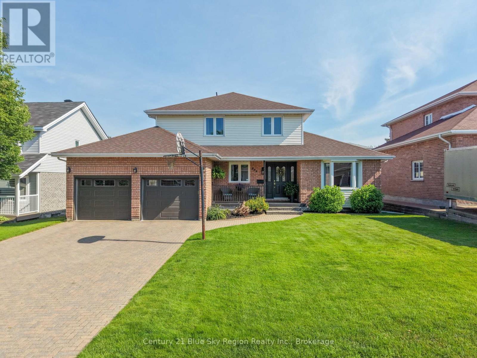 Photo 1 of 50 — 354 ELMWOOD AVENUE, North Bay (West End), ON P1B9N4