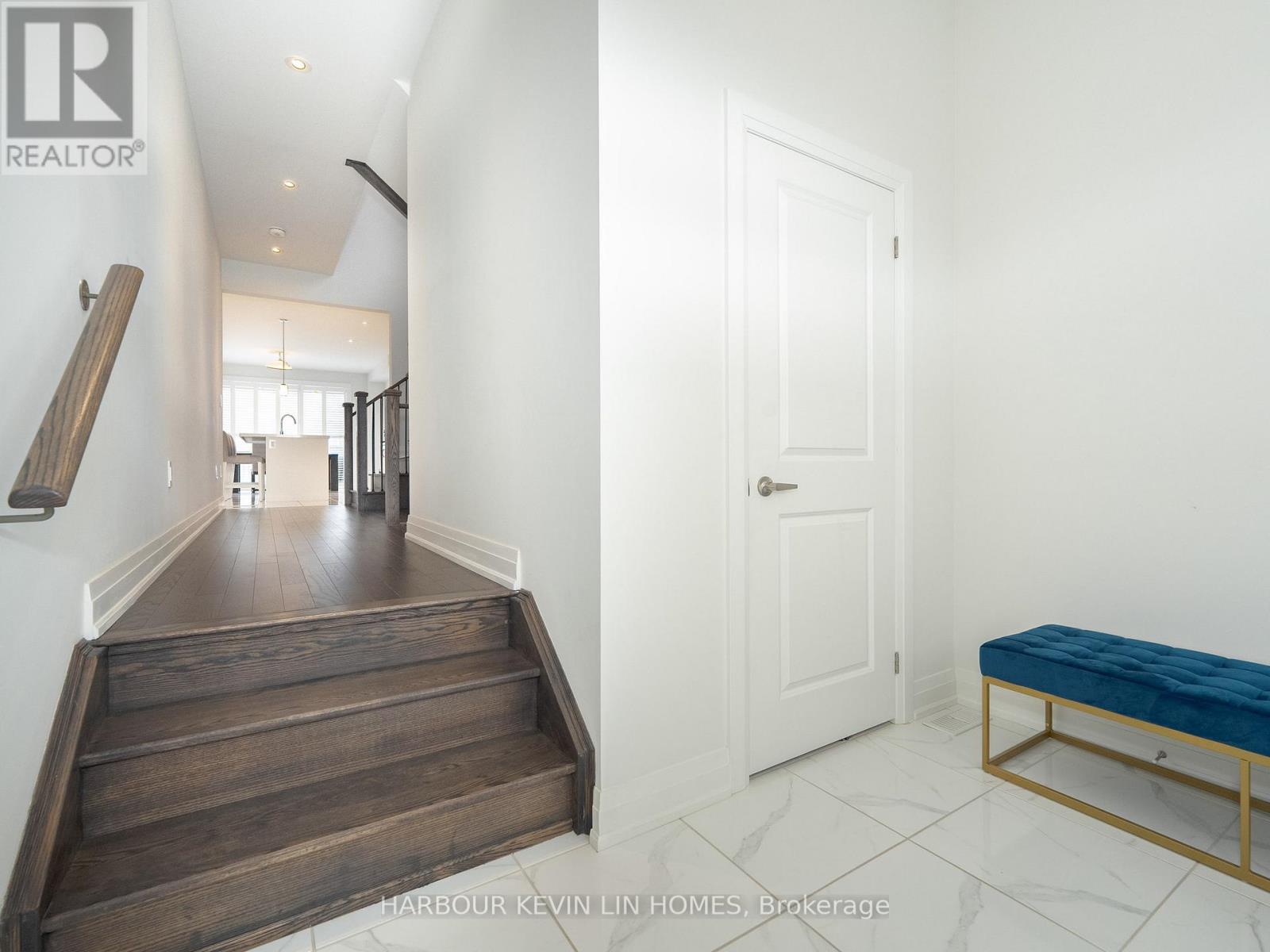 14 LONGWORTH AVENUE