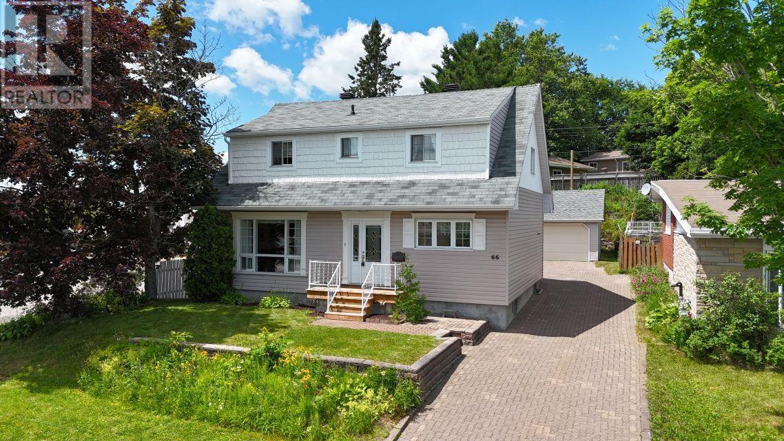 Photo 1 of 35 — 66 Dieppe AVE, Elliot Lake, ON P5A1H3