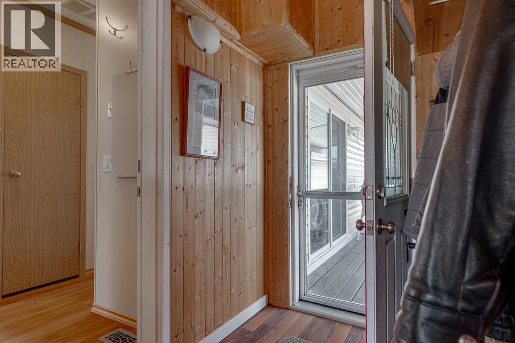 29, 10042 Township Road 422