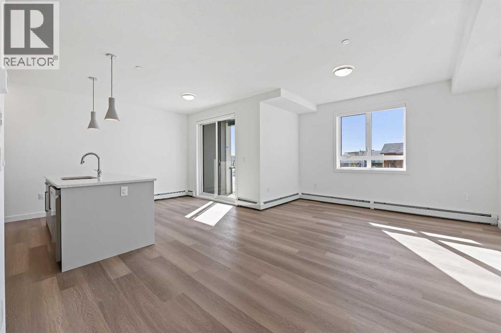 2215, 520 Reynolds Avenue SW