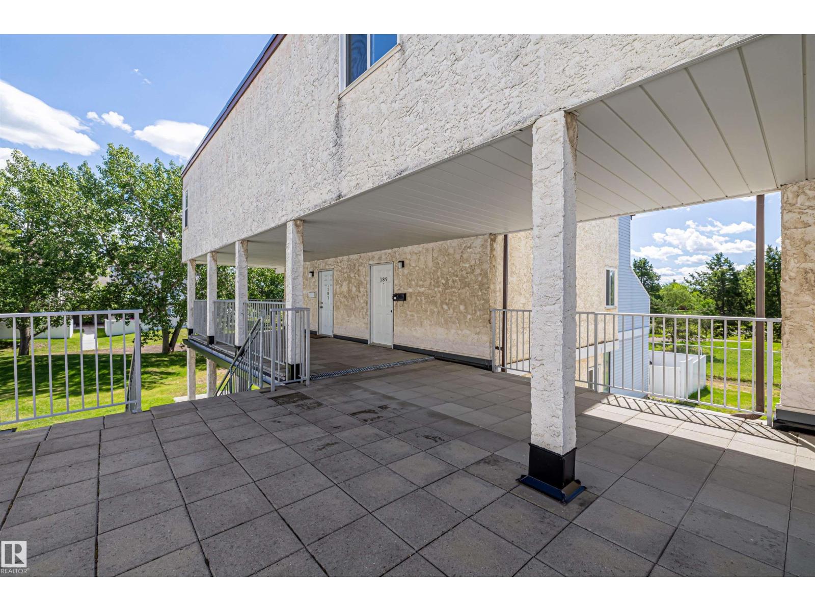 189 LANCASTER TC NW