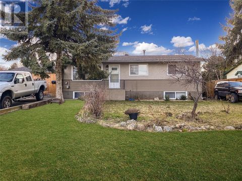 215 Davie Road S Kelowna BC V1X3Y6