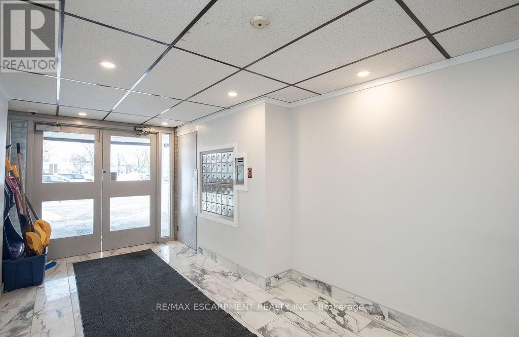 110 - 71 VANIER DRIVE