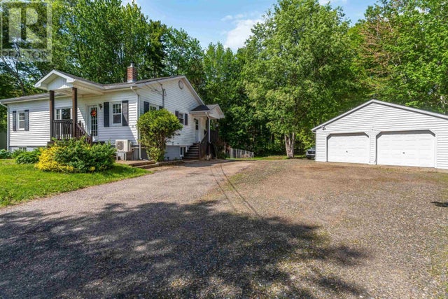61 Nictaux Road