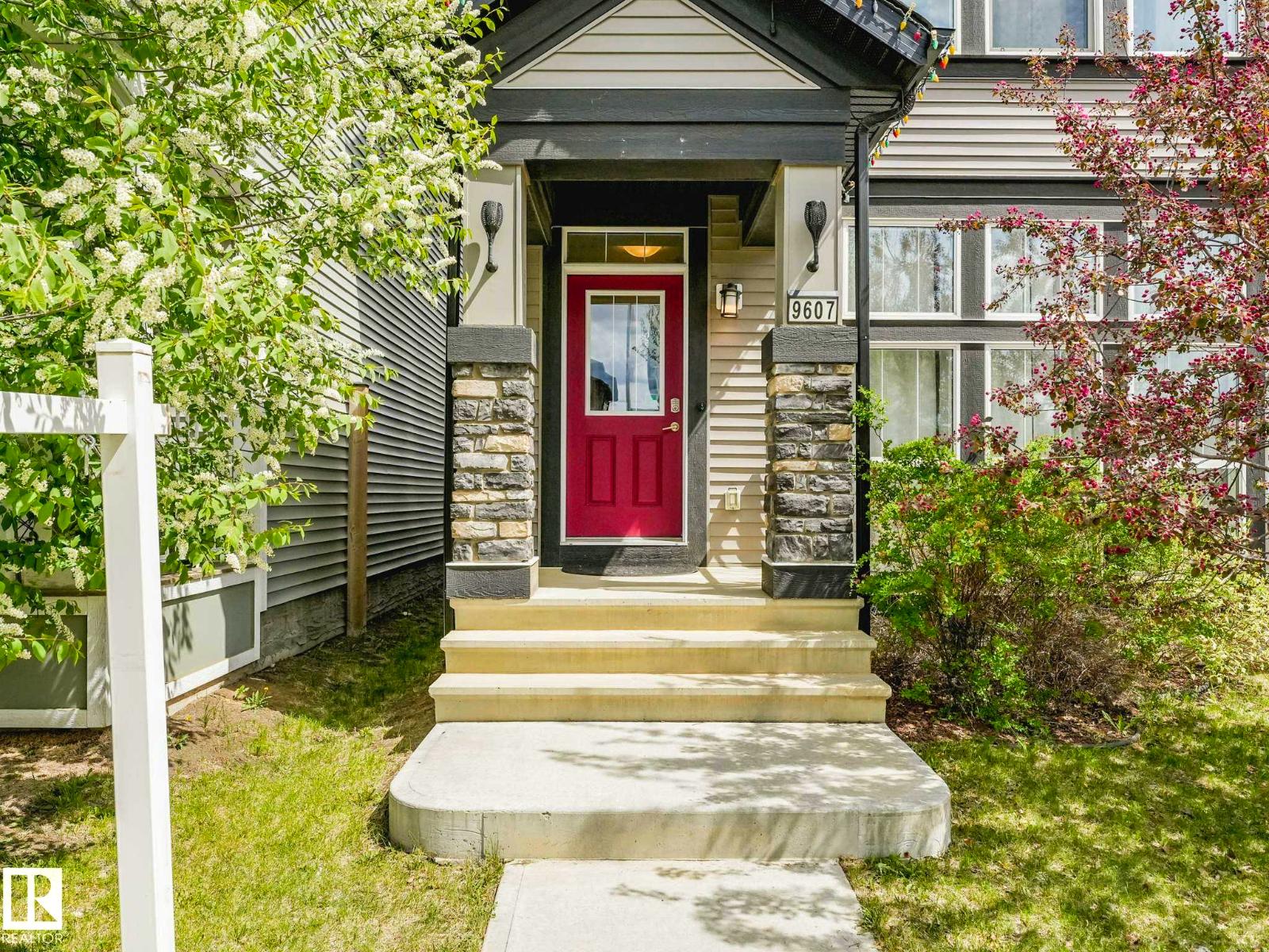 9607 225 ST NW